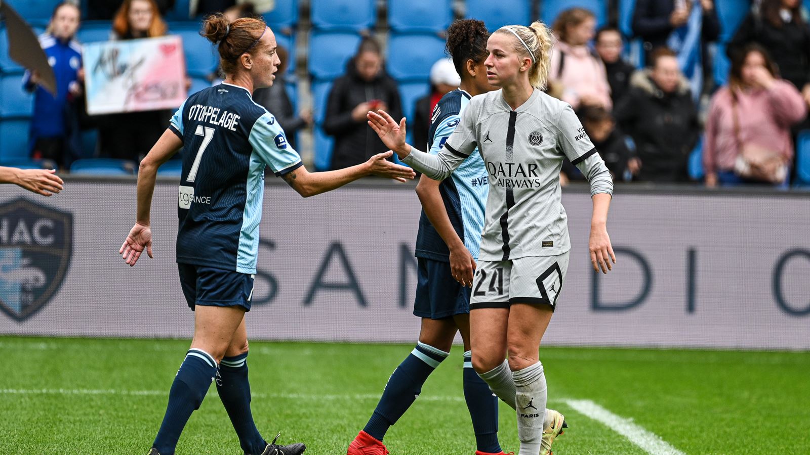 Féminine