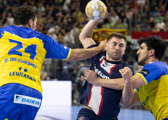 Paris saint germain handball vs barlinek industria kielce ehf final4 men champions league semi final