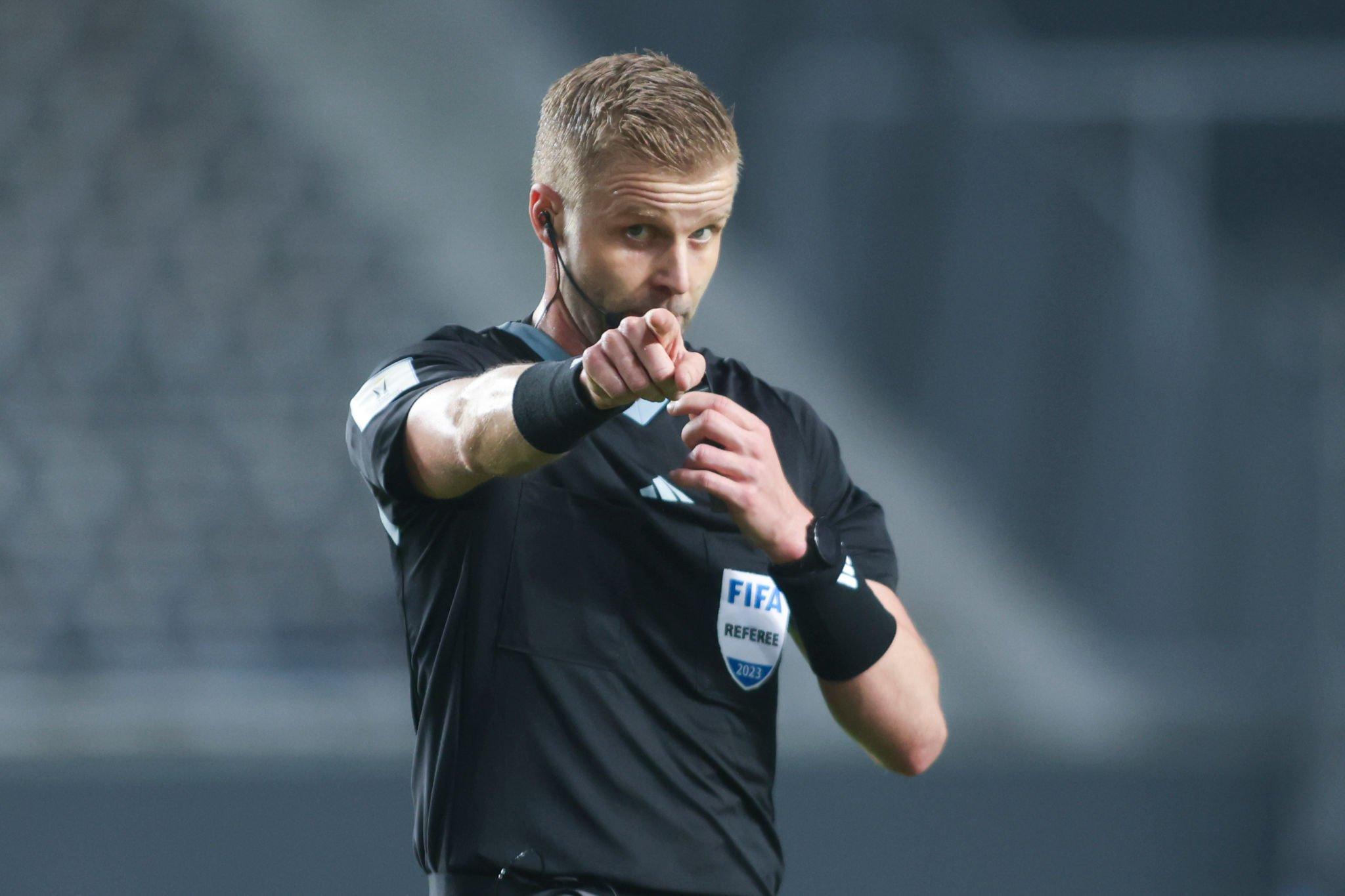 Glenn Nyberg arbitre PSG Dormtund