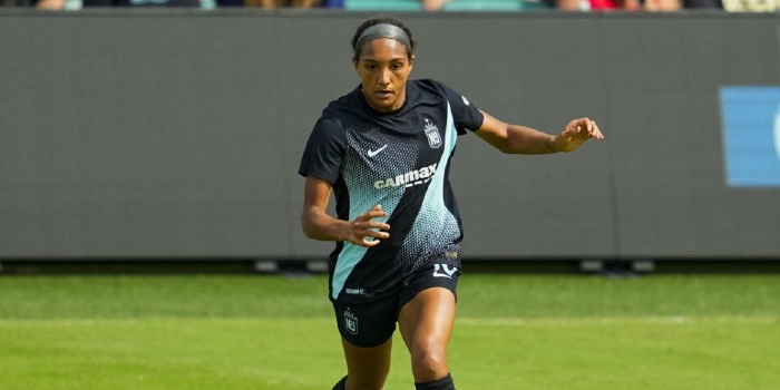 Crystal Dunn
