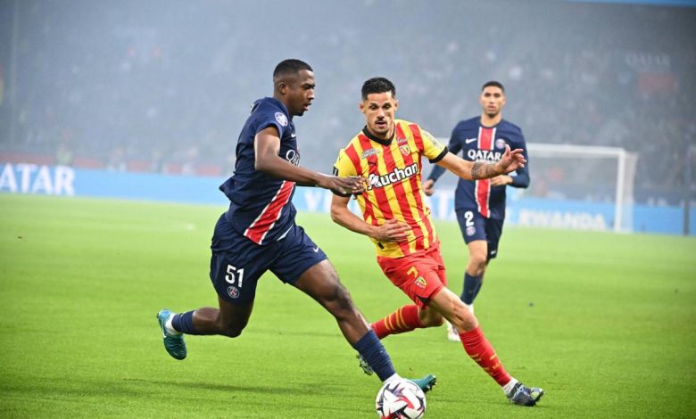 Florian Sotoca vs PSG