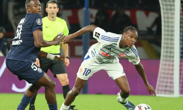 Emmanuel Emegha vs PSG