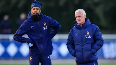 Bradley Barcola et Didier Deschamps